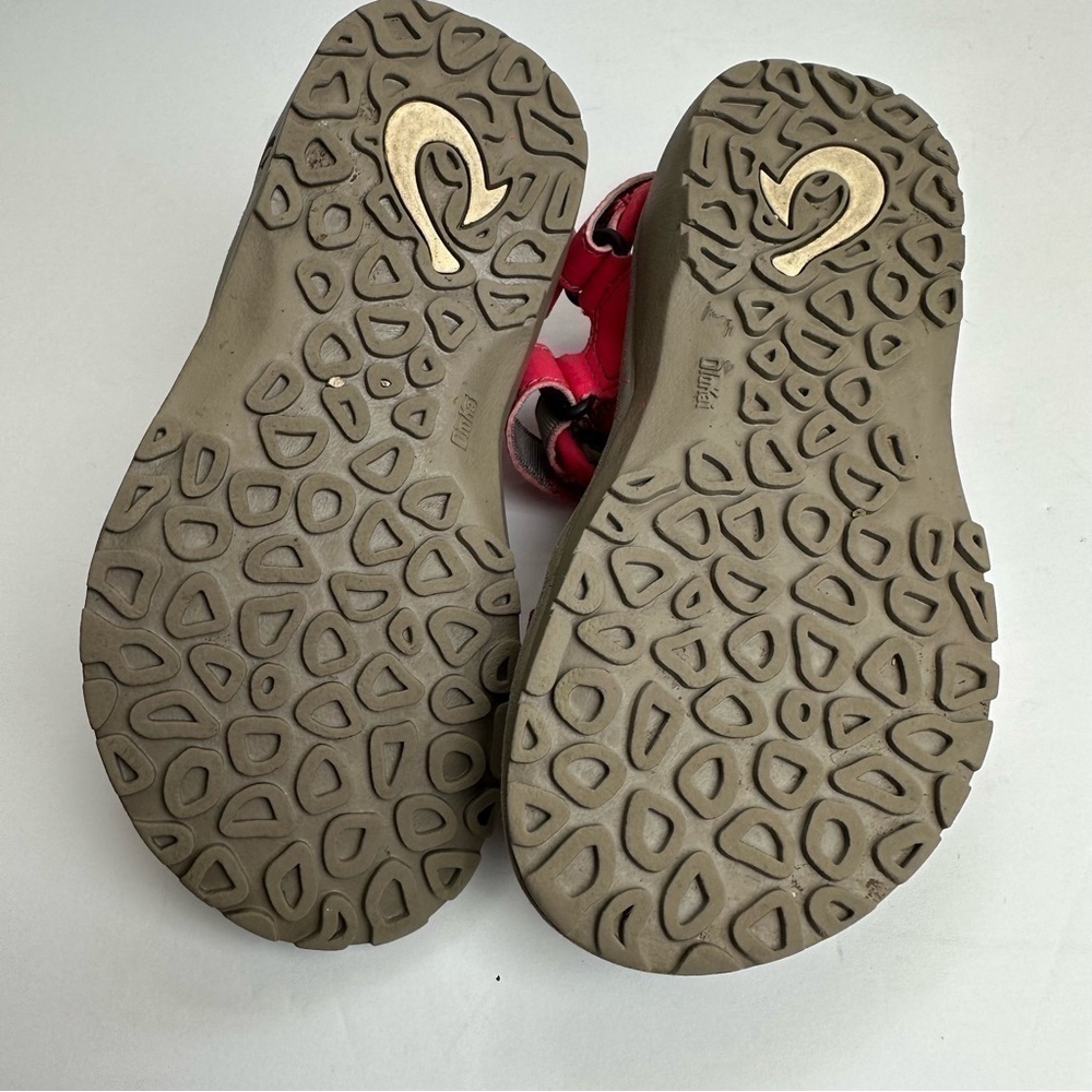 Olukai Sandals Girl's Size 11/12 Pahu Fuchsia Graphite Walking Adjustable - Picture 8 of 9